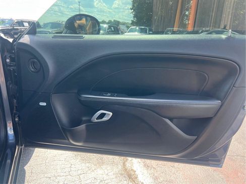 Used 2016 Dodge Challenger SXT Plus RWD image 15