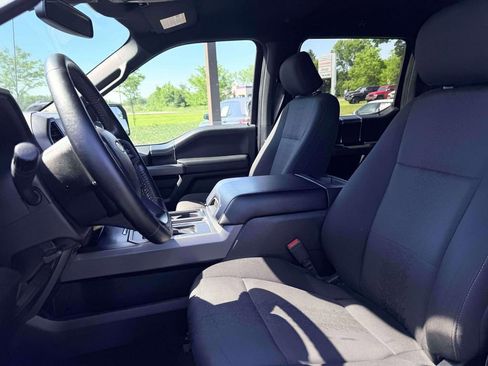 Used 2019 Ford F150 XLT w/ Equipment Group 302A Luxury AWD/4WD image 13