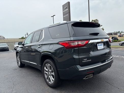 Used 2019 Chevrolet Traverse Premier w/ LPO, Floor Liner Package FWD image 9