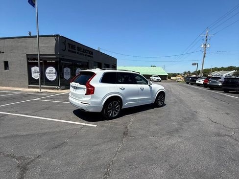 Used 2018 Volvo XC90 T6 Momentum w/ Convenience Package AWD/4WD image 17