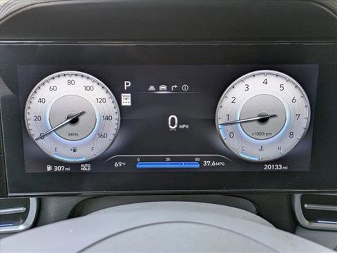 Certified 2024 Hyundai Elantra SEL w/ Convenience Package FWD image 11