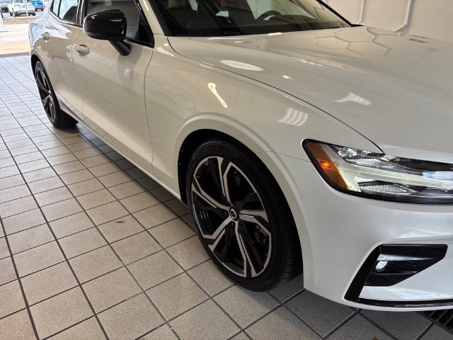 Used 2024 Volvo S60 B5 Core AWD/4WD image 19