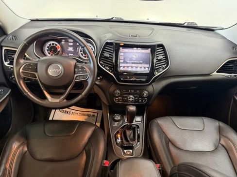 Used 2019 Jeep Cherokee Limited AWD/4WD image 40