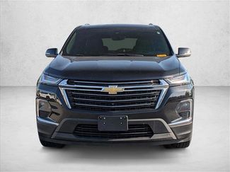 Used 2022 Chevrolet Traverse LT FWD video 2