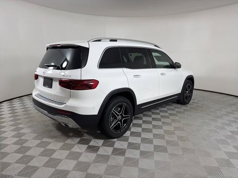 New 2026 Mercedes-Benz GLB 250 4MATIC image 7