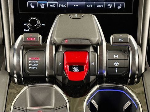 Used 2024 Lamborghini Urus S AWD/4WD image 12
