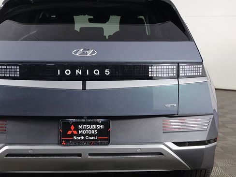 Used 2024 Hyundai Ioniq 5 SEL image 17