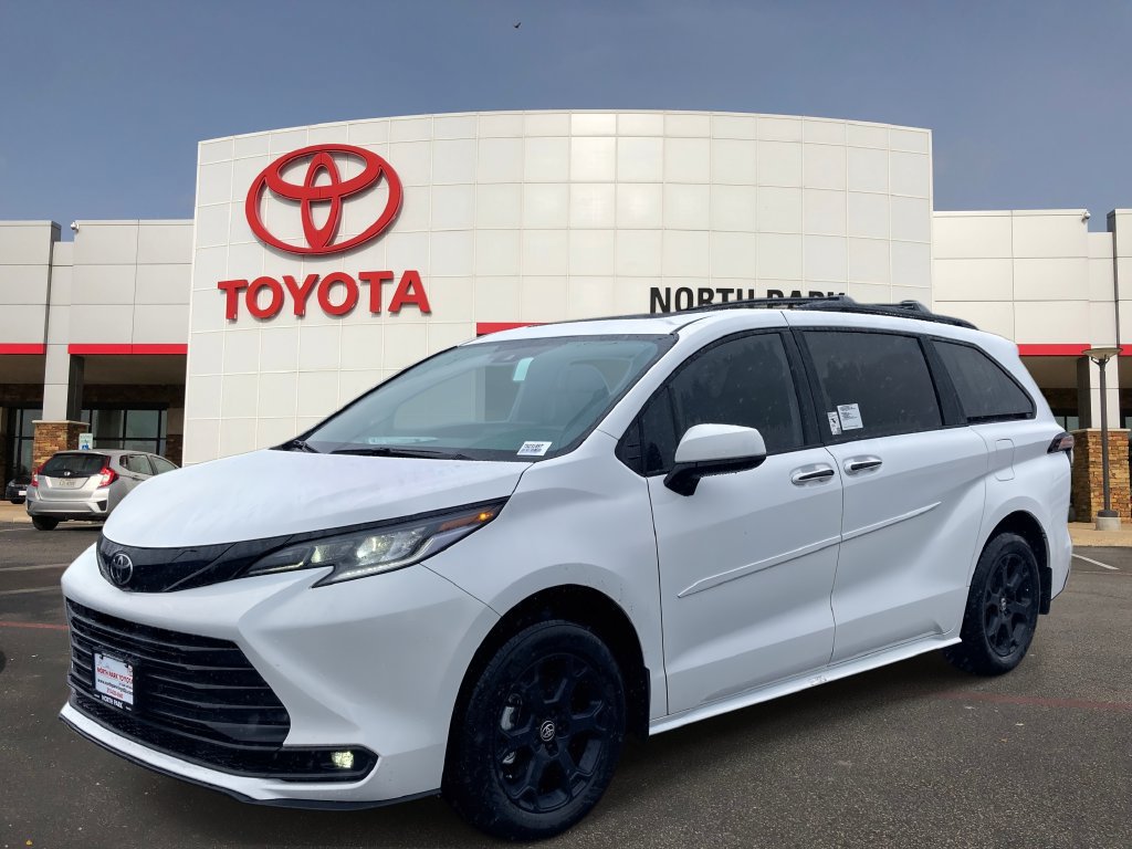 New 2026 Toyota Sienna XLE Woodland Edition AWD/4WD image 1