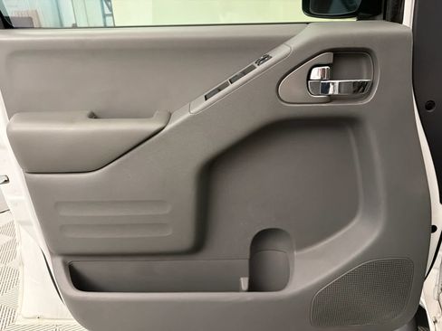 Used 2018 Nissan Frontier SV w/ Value Truck Package RWD image 22