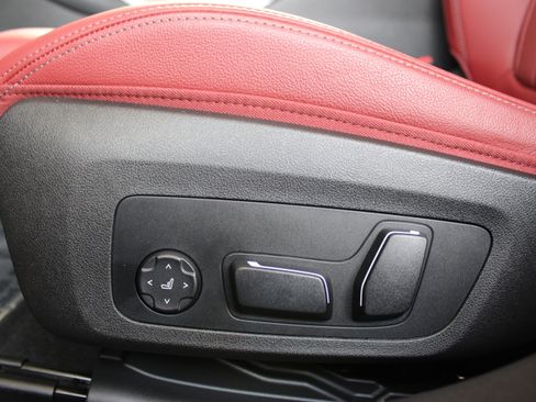 Used 2024 BMW M340i w/ Premium Package image 21