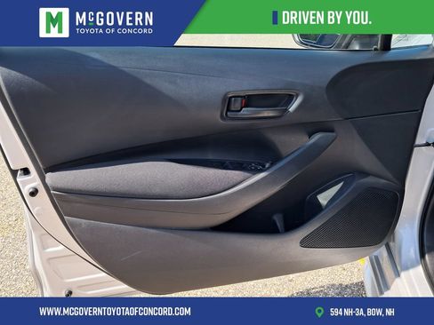 Used 2023 Toyota Corolla LE FWD image 12