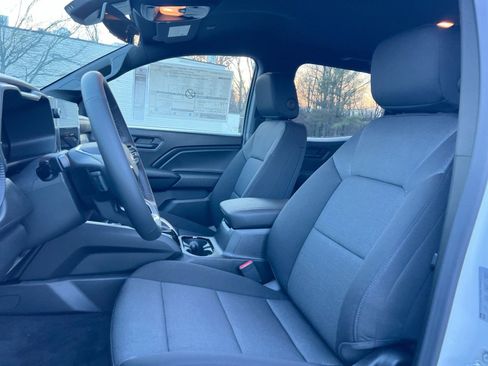 New 2026 Chevrolet Colorado W/T image 12