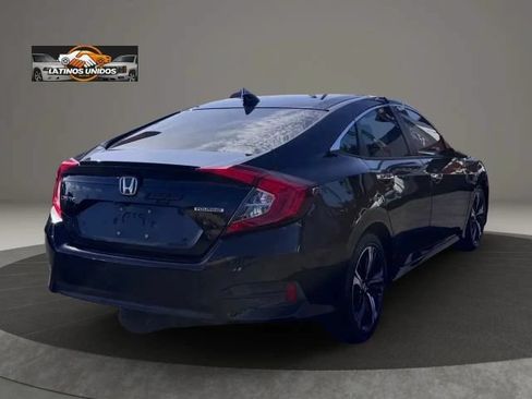 Used 2018 Honda Civic Touring image 5