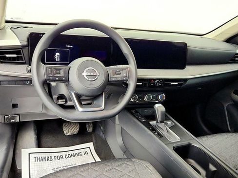 Used 2025 Nissan Kicks SV FWD image 12