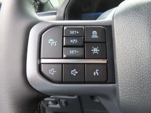 Used 2025 Ford F150 Lariat AWD/4WD image 59