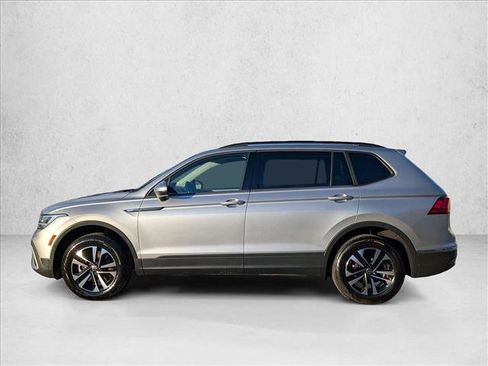 Used 2022 Volkswagen Tiguan S w/ IQ.Drive Package image 9