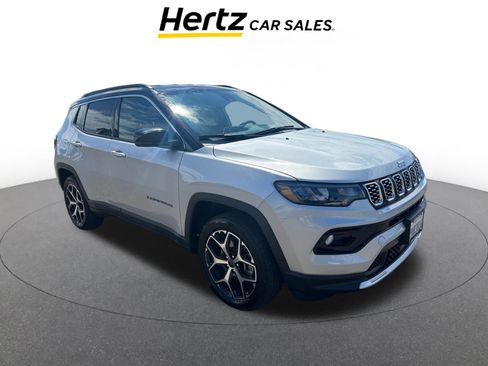 Used 2025 Jeep Compass Limited image 1