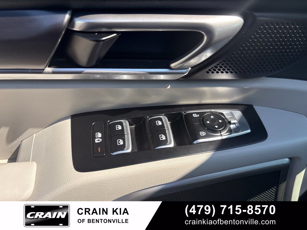 Certified 2024 Kia Telluride S w/ S Sunroof Package AWD/4WD image 11