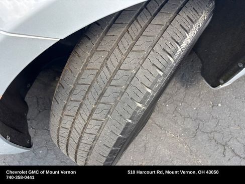 Used 2023 Chrysler Pacifica Touring-L FWD image 43