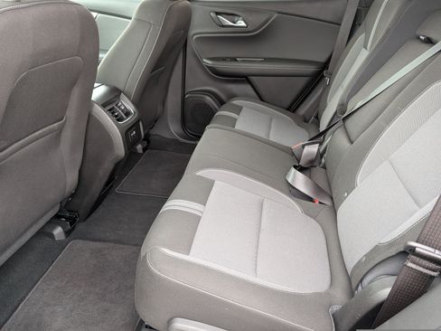 Used 2025 Chevrolet Blazer LT AWD/4WD image 13