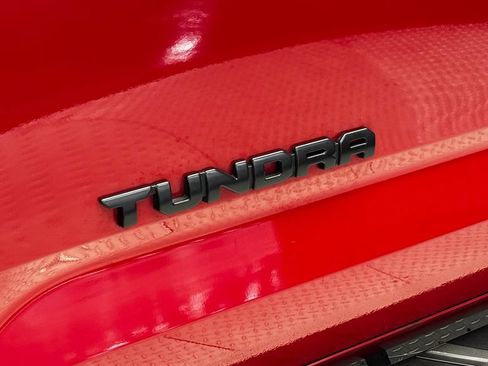 Used 2022 Toyota Tundra Limited w/ Power Package AWD/4WD image 7