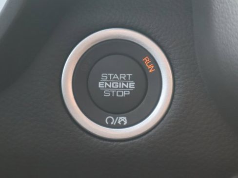 New 2026 RAM 1500 4x4 Crew Cab image 10