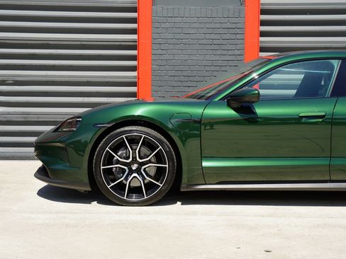 Used 2025 Porsche Taycan RWD image 3