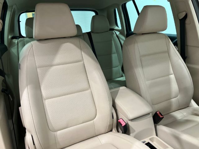 Used 2012 Volkswagen Tiguan S FWD image 21