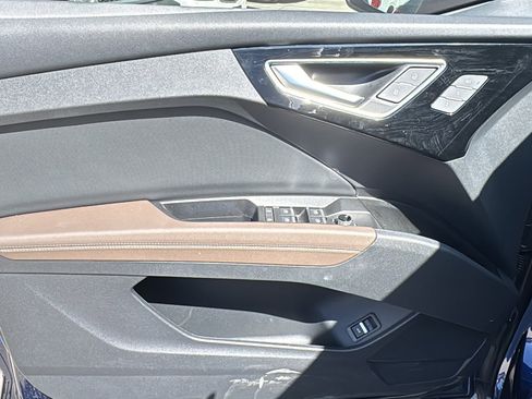 Used 2026 Audi Q4 e-tron Premium w/ Convenience Package image 12