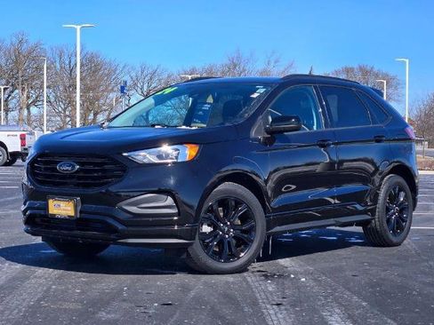 Certified 2024 Ford Edge SE w/ Black Appearance Package image 1