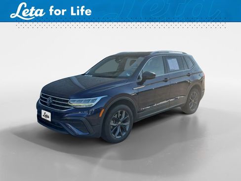 Used 2022 Volkswagen Tiguan SE image 1