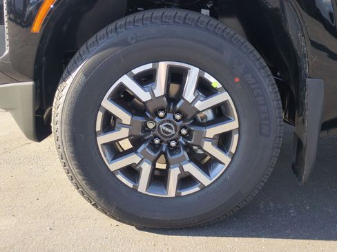 New 2026 Nissan Frontier SV w/ Tow Package RWD image 9