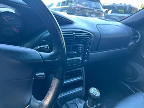 Used 2000 Porsche Boxster RWD image 8