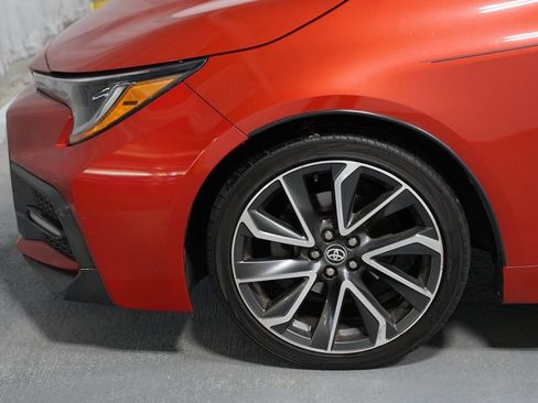 Used 2020 Toyota Corolla XSE FWD image 5