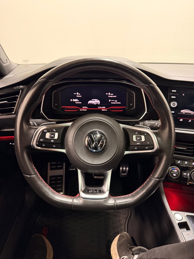 Used 2019 Volkswagen Jetta GLI FWD image 16