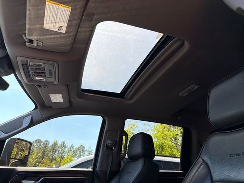 Used 2024 GMC Sierra 2500 Denali w/ Denali Reserve Package AWD/4WD image 31