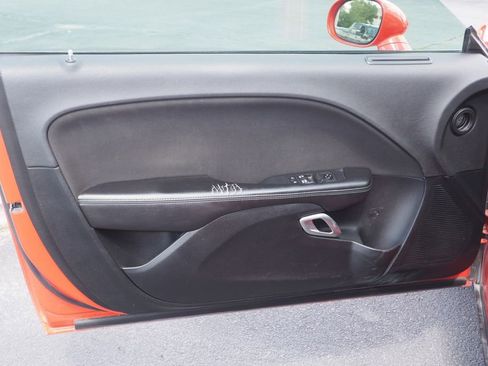 Used 2018 Dodge Challenger SXT RWD image 14