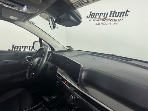 Used 2024 Kia Sorento S w/ Panoramic Sunroof Package image 34