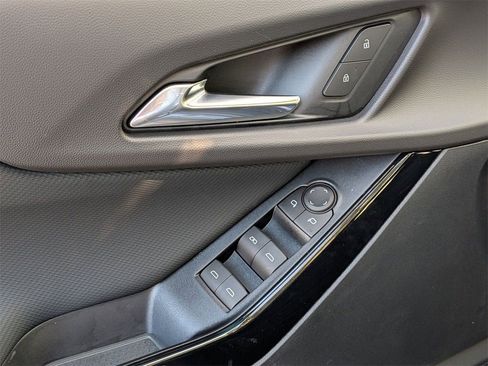 New 2026 Chevrolet Equinox LT w/ Midnight Edition FWD image 8