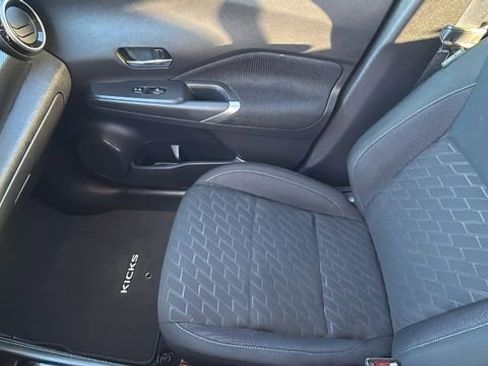Used 2024 Nissan Kicks SV image 12