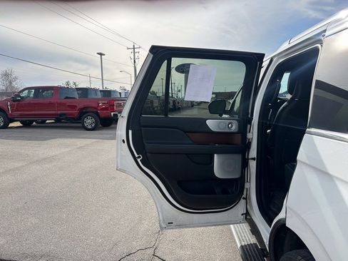 Certified 2023 Lincoln Navigator Reserve image 15
