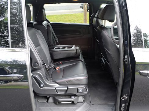 Used 2023 Honda Odyssey Sport image 19