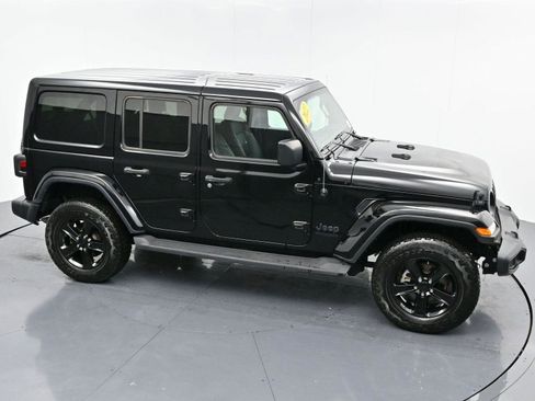 Used 2022 Jeep Wrangler Unlimited Sahara image 38