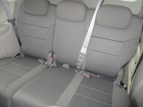 Used 2010 Dodge Grand Caravan SE w/ Climate Group image 34