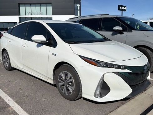 Used 2017 Toyota Prius Prime Premium w/ Carpet Mat Package image 2