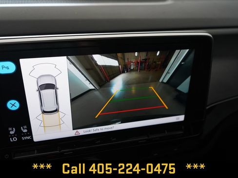 Used 2026 Volkswagen Atlas Cross Sport SE FWD image 31