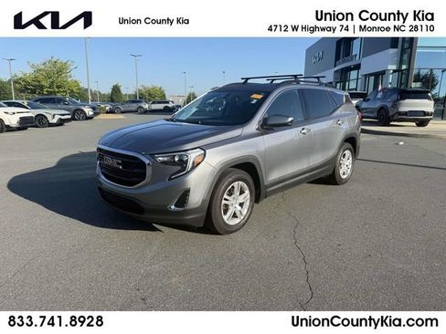 Used 2019 GMC Terrain SLE w/ Driver Convenience Package FWD image 1