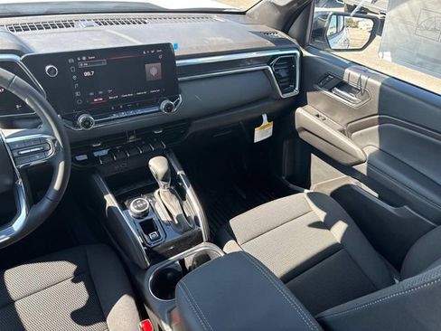 New 2026 GMC Canyon Elevation image 16