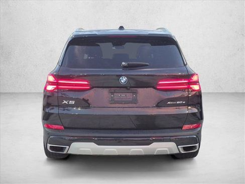 Used 2025 BMW X5 xDrive50e AWD/4WD image 6