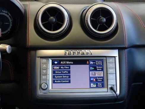 Used 2011 Ferrari California image 18